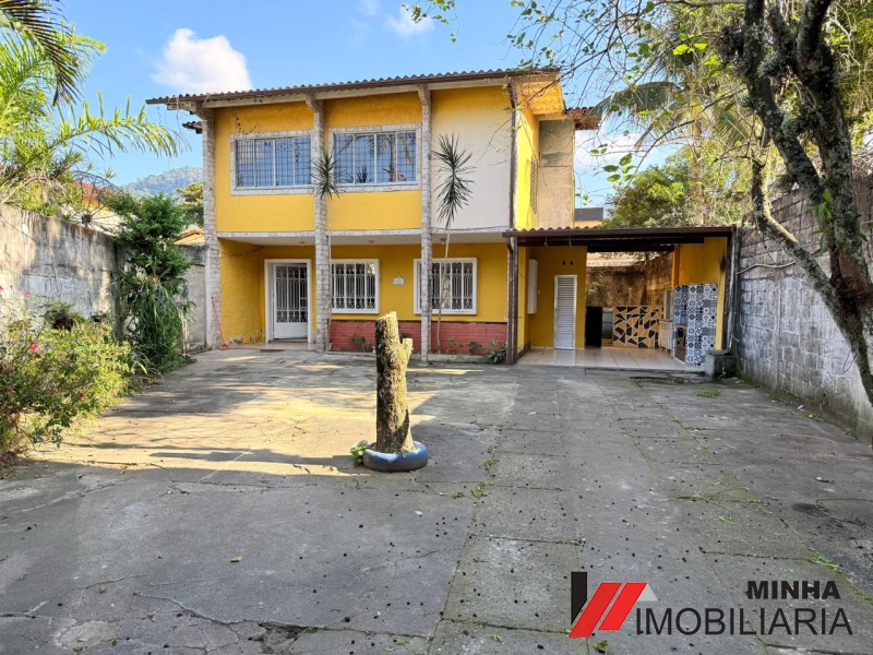 MRImóveis vende linda casa na Praia do Saco em Mangaratiba.