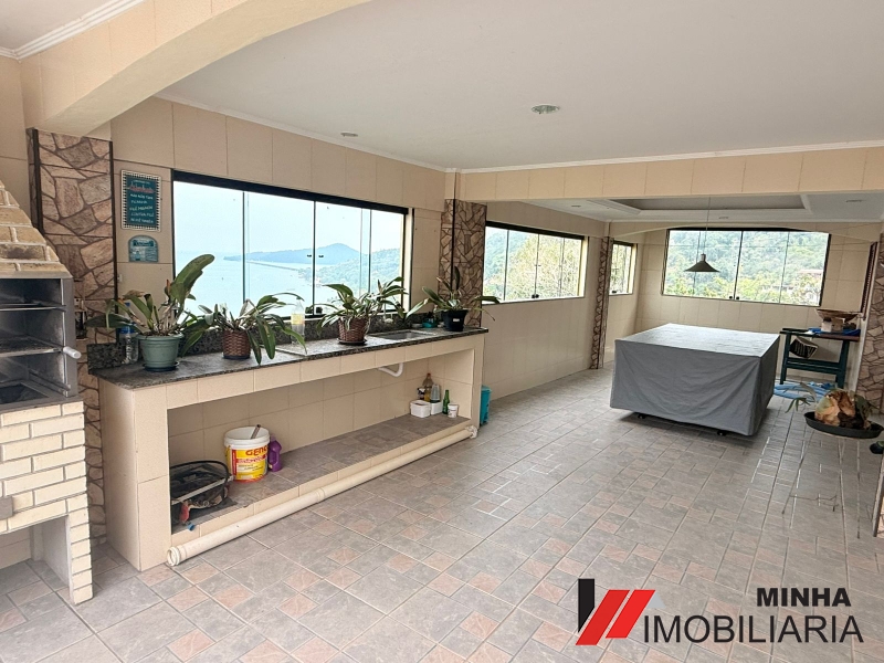 MRImóveis vende linda casa em Ibicui em Mangaratiba 